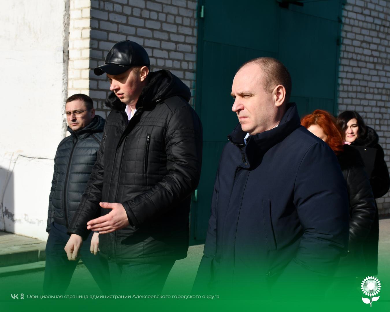 Глава администрации Алексеевского городского округа Алексей Николаевич Калашников с рабочим визитом посетил АО «Теплосетевую компанию».