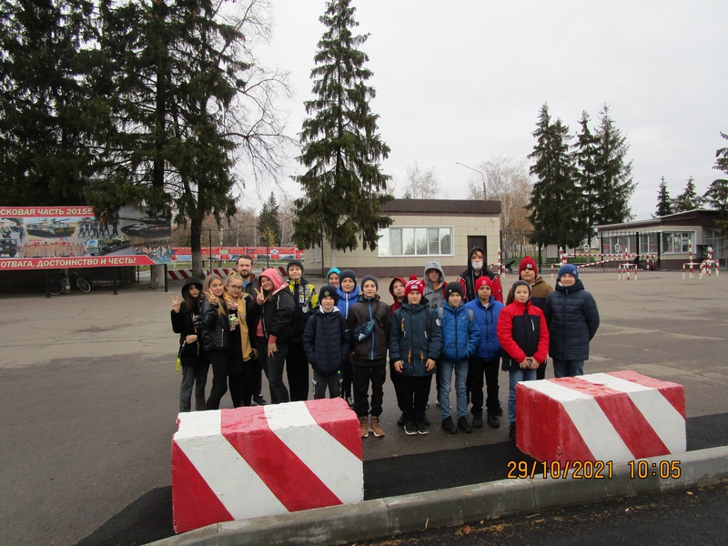 Воспитанники военно-патриотического клуба «Пограничник» посетили воинскую часть в городе Острогожск