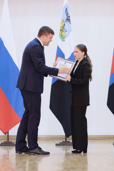 Выпускницы Алексеевского городского округа получили губернаторскую премию «Гордость Белгородчины – будущее России».