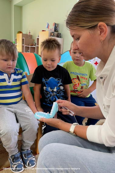 В рамках Дня зубного техника в России в детских садах Алексеевского городского округа прошел день здоровых зубов.