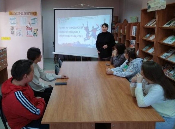 Включение молодёжи в разные виды общественно значимой деятельности существенно расширяет сферу социального общения и формирует нравственнее качества личности. Включение молодёжи в разные виды общественно значимой деятельности существенно расширяет сферу социального общения и формирует нравственнее качества личности.