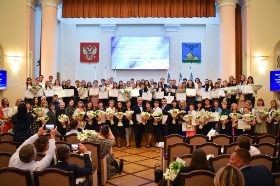 Хорошее утро начинается с хороших новостей. Хорошее утро начинается с хороших новостей.