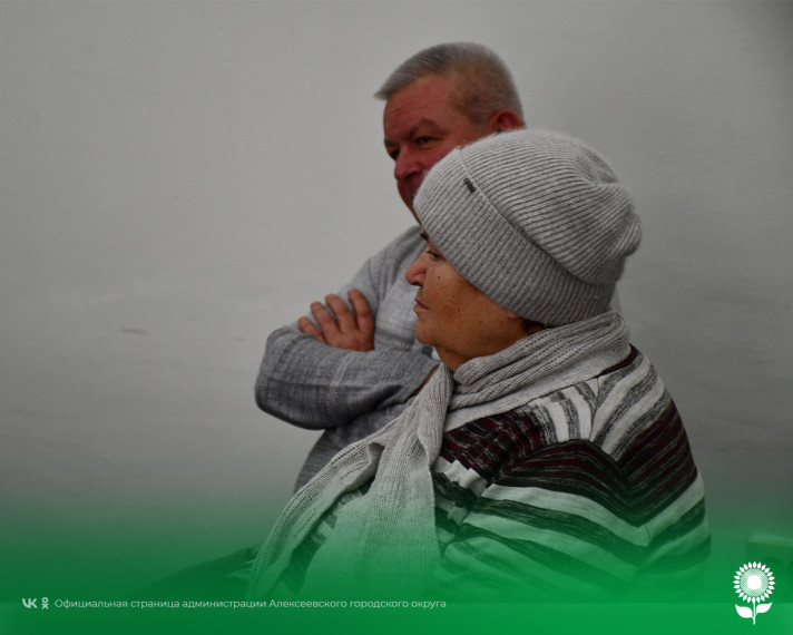 Сегодня в общественной приёмной Губернатора Белгородской области в Алексеевском городском округе провёл приём граждан начальник управления государственного жилищного надзора области Михаил Иванович Бредихин. Сегодня в общественной приёмной Губернатора Белгородской области в Алексеевском городском округе провёл приём граждан начальник управления государственного жилищного надзора области Михаил Иванович Бредихин.