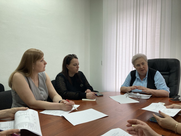 4 апреля председатель Алексеевской ТИК провела рабочее совещание с организаторами месячника молодого избирателя. 4 апреля председатель Алексеевской ТИК провела рабочее совещание с организаторами месячника молодого избирателя.