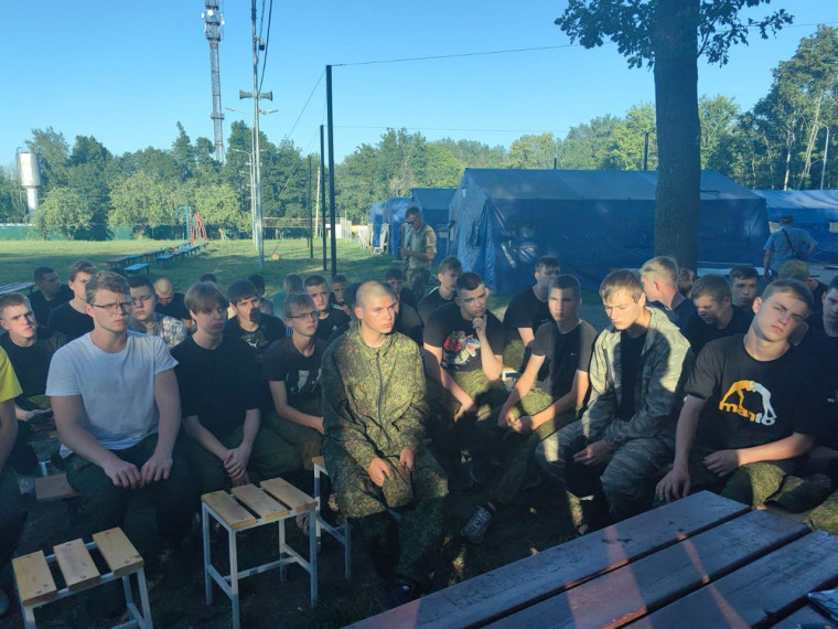 В рамках Всероссийской недели правовой помощи детям сотрудники полиции ОМВД России «Алексеевский» посетили военно-патриотический лагерь «Артама». В рамках Всероссийской недели правовой помощи детям сотрудники полиции ОМВД России «Алексеевский» посетили военно-патриотический лагерь «Артама».