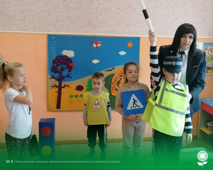 Воспитанники Щербаковского детского сада изучили требования ПДД. Воспитанники Щербаковского детского сада изучили требования ПДД.