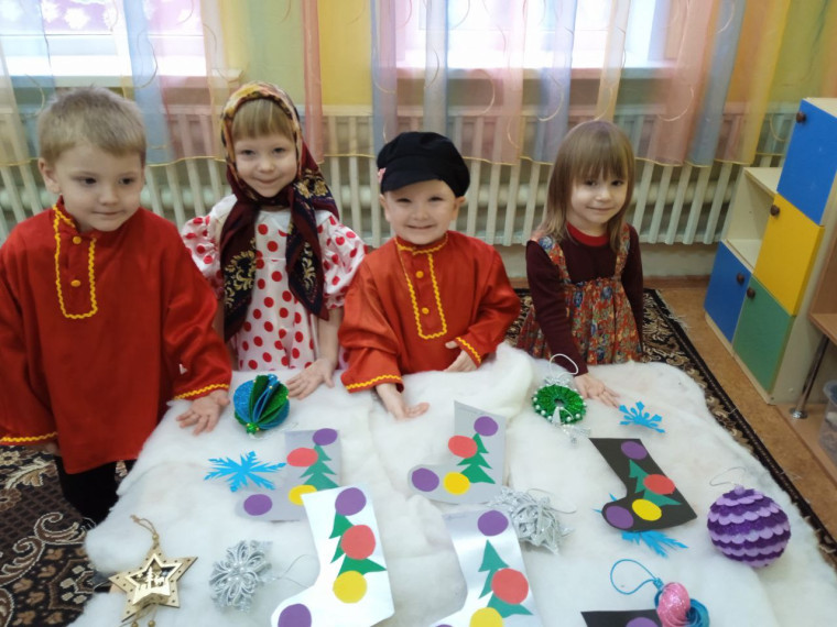 В детских садах Алексеевского городского округа прошел тематический день – День валенок.