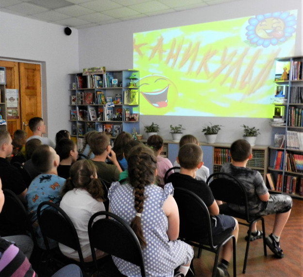 В Алексеевском городском округе стартовала программа летнего чтения «Лето нам открыло книгу», разработанная центральной детской библиотекой.