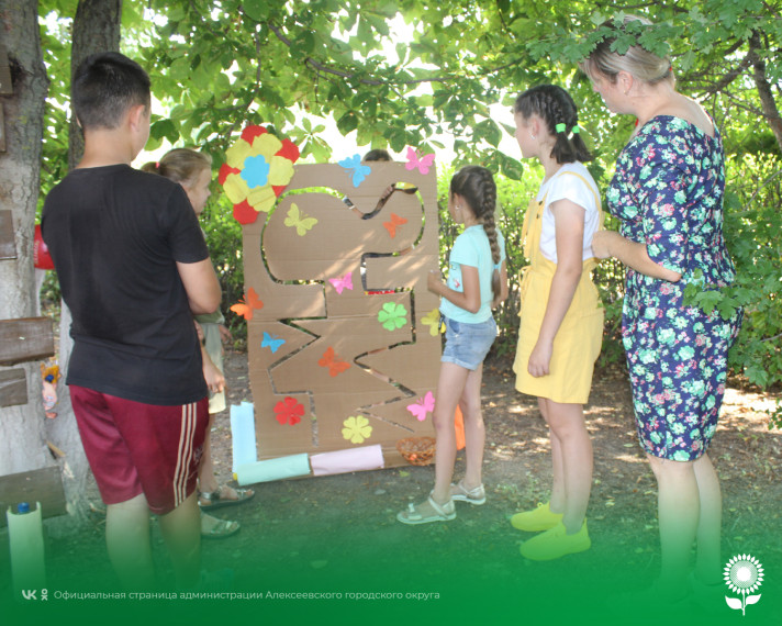 «Здорово живете, казаки и казачки!».