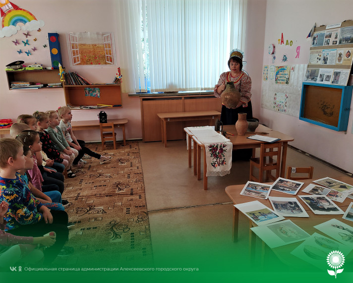 Для воспитанников детского сада села Гарбузово прошла познавательная программа «Казачья старина».