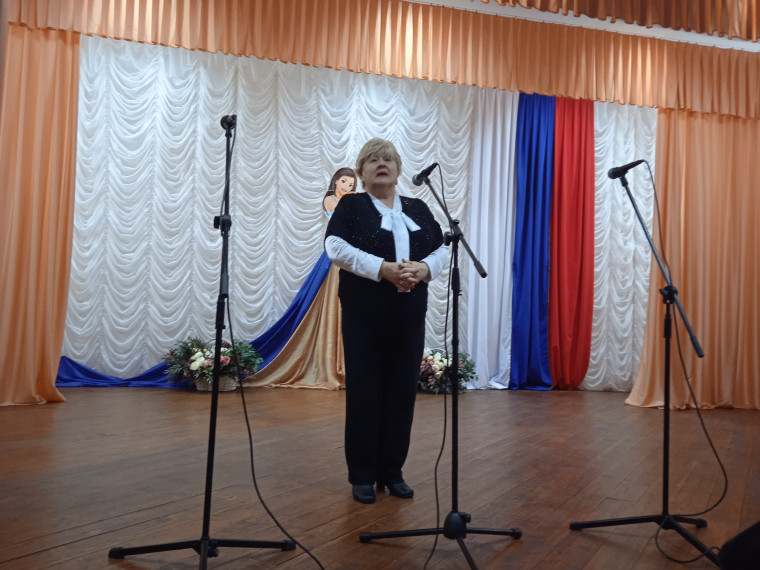 В Хлевищенском сельском Доме культуры состоялся концерт «Материнство – маленький подвиг».