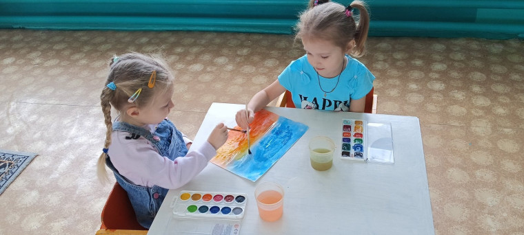 В детских садах Алексеевского городского округа прошёл День акварели.