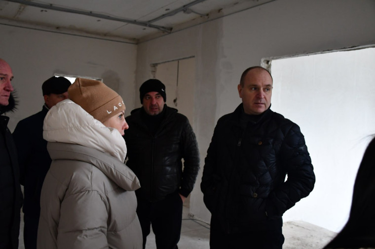 Сегодня с рабочей поездкой Алексеевский городской округ посетила министр строительства Белгородской области Оксана Петровна Козлитина.