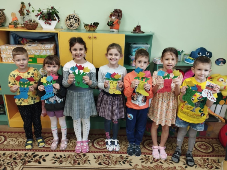 В детских садах Алексеевского городского округа прошёл День сапожника.