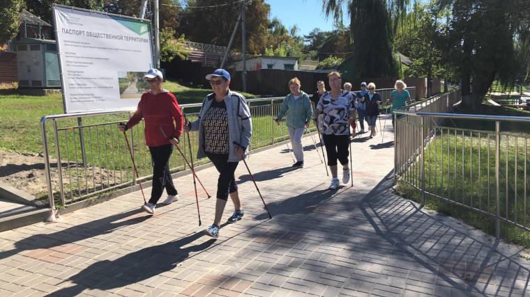 В БУСОССЗН «КЦСОН» Алексеевского городского округа продолжается недельная акция «Физическая активность – путь к долголетию».