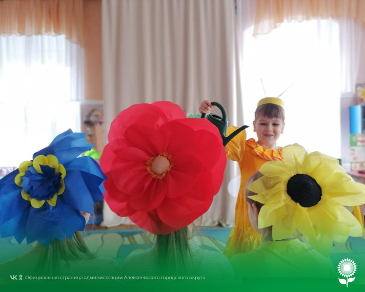 Воспитанники детских садов Алексеевского городского округа познакомились с пантомимическим искусством.