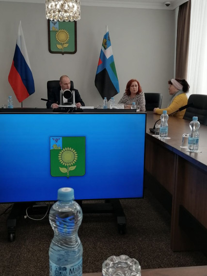 Сегодня глава администрации Алексеевского городского округа провёл личный приём граждан.