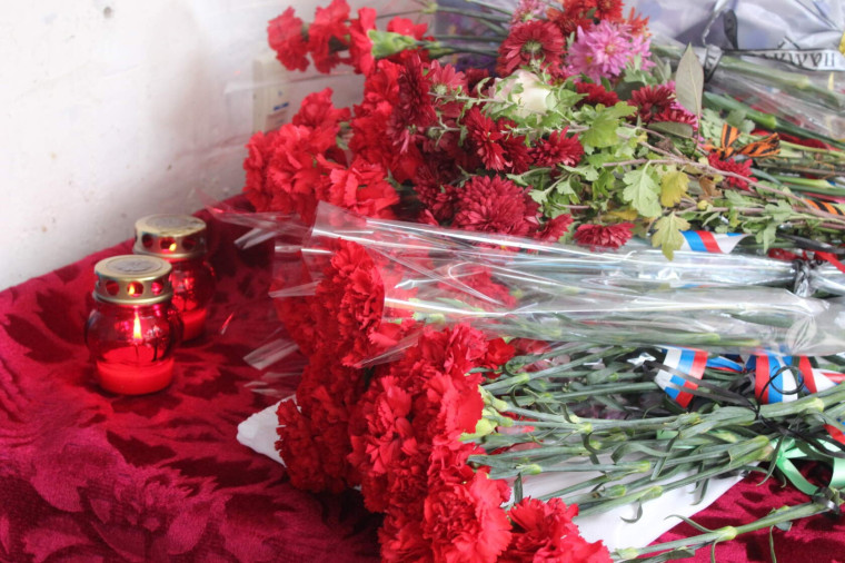 Состоялась церемония посвященная открытию мемориальной доски Виталию Евгеньевичу Глазьеву.