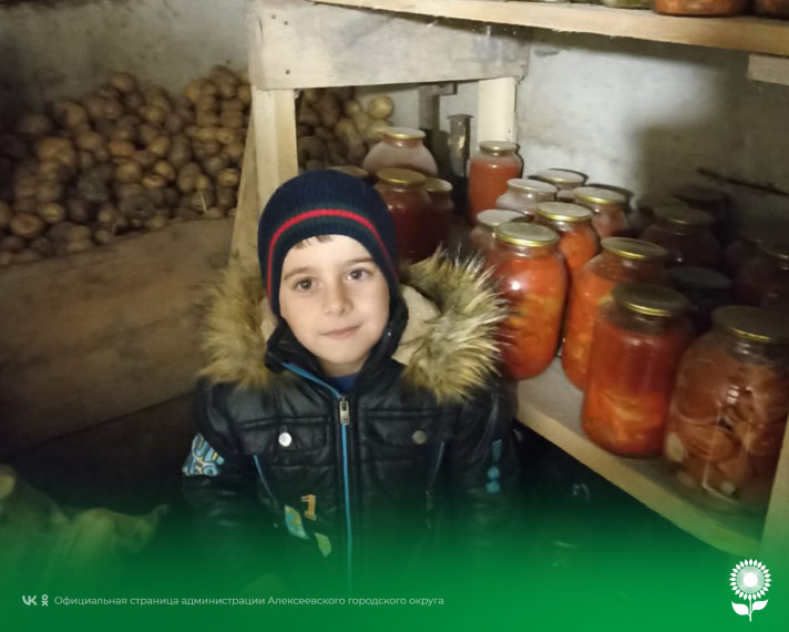 В детских садах Алексеевского городского округа прошел праздник - День пополнения запасов на зиму.